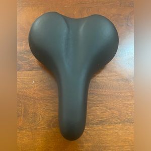 Unbranded Bike Seat 10" x 7.5" Black
